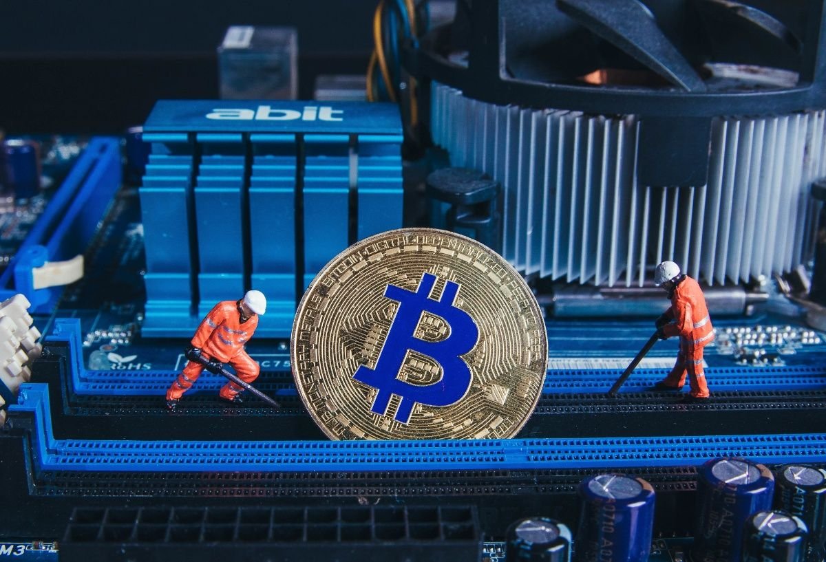 Where to Buy Bitcoin Mining Equipment Safely